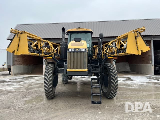 Image of RoGator RG1100B equipment image 2