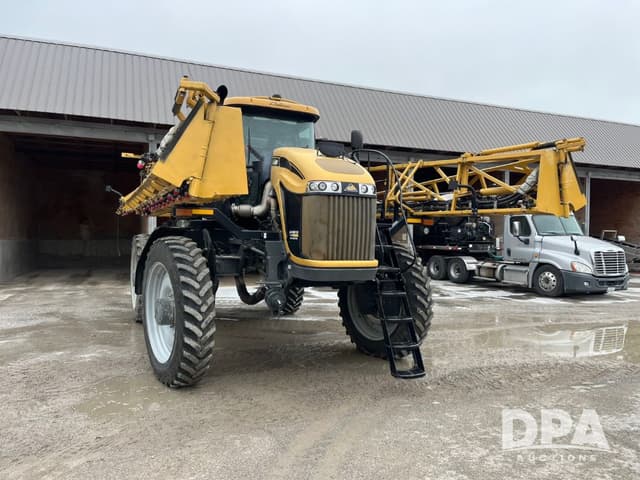 Image of RoGator RG1100B equipment image 3