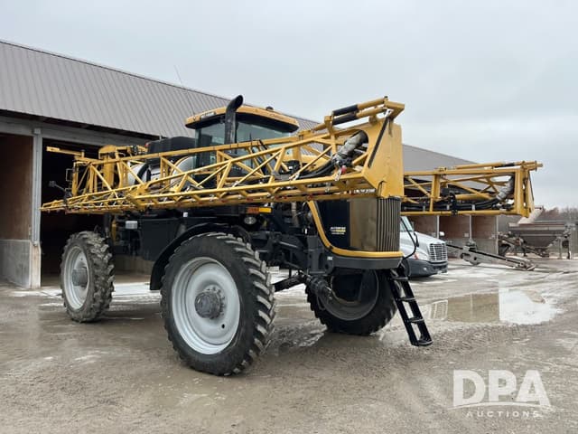 Image of RoGator RG1100B equipment image 4