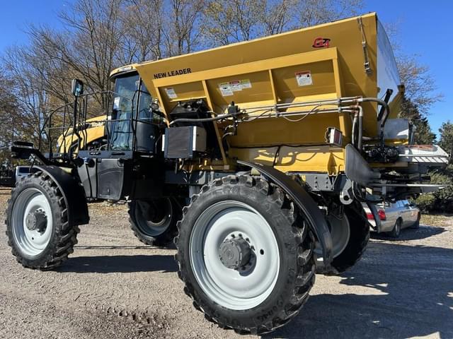 Image of RoGator RG1100B equipment image 4
