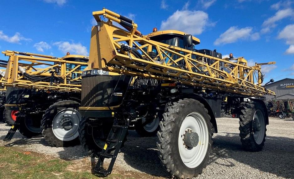 Image of RoGator RG1100B Primary image