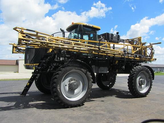 Image of RoGator RG1100B equipment image 1