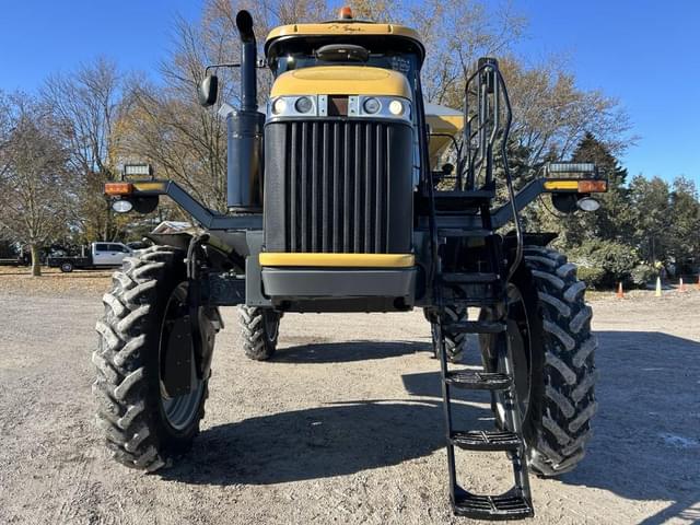 Image of RoGator RG1100B equipment image 4