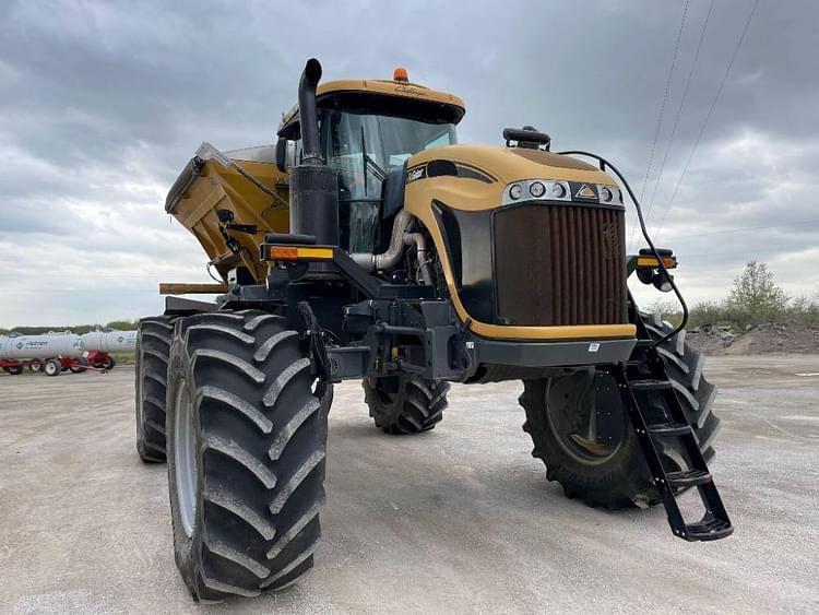 Main image RoGator RG1100B 19