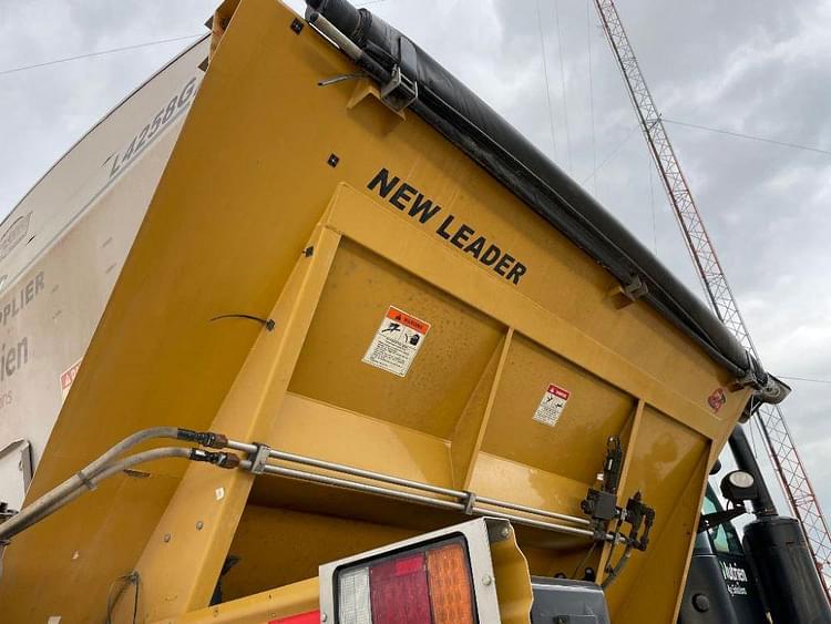 Main image RoGator RG1100B 55