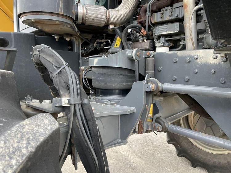Main image RoGator RG1100B 69