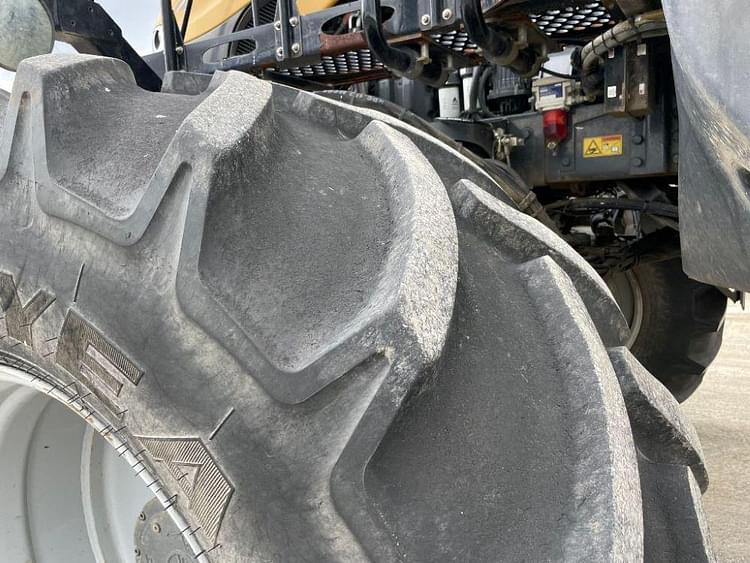 Main image RoGator RG1100B 83