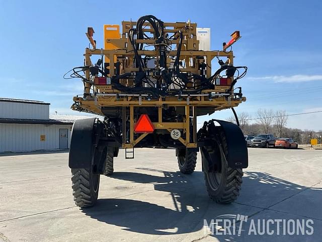 Image of RoGator RG1100B equipment image 3