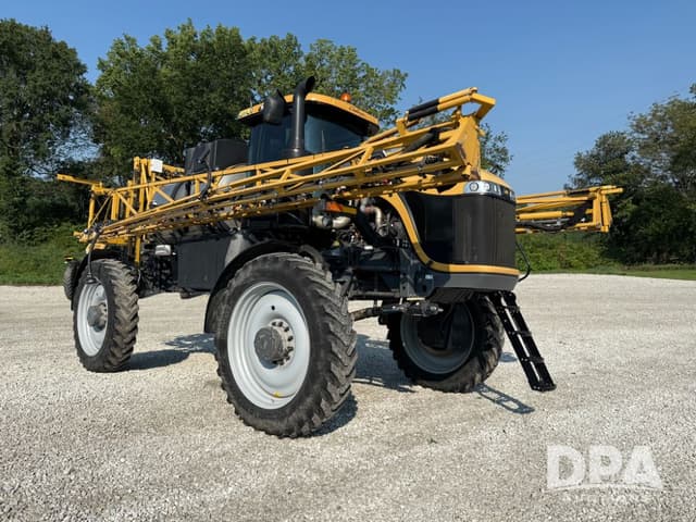 Image of RoGator RG1100B equipment image 1