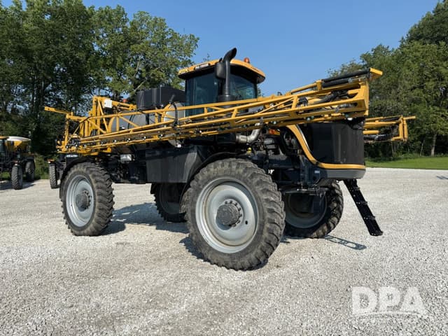 Image of RoGator RG1100B equipment image 1
