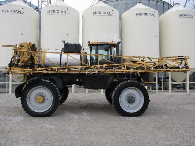 Image of RoGator RG1300B equipment image 3