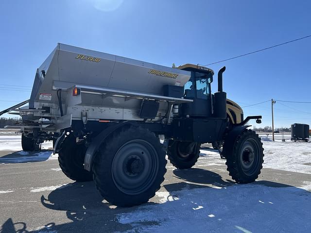 Image of RoGator RG1300B equipment image 3