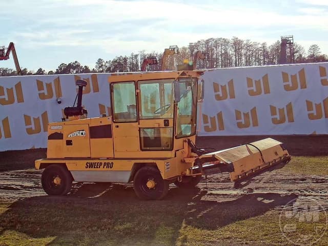 Image of Rosco 4930 equipment image 4