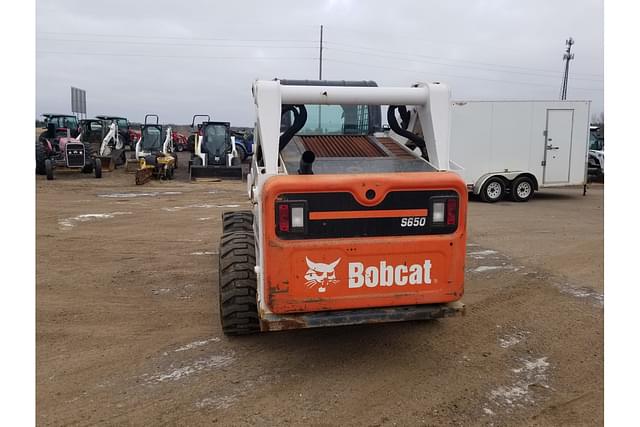 Image of Bobcat S650 equipment image 2