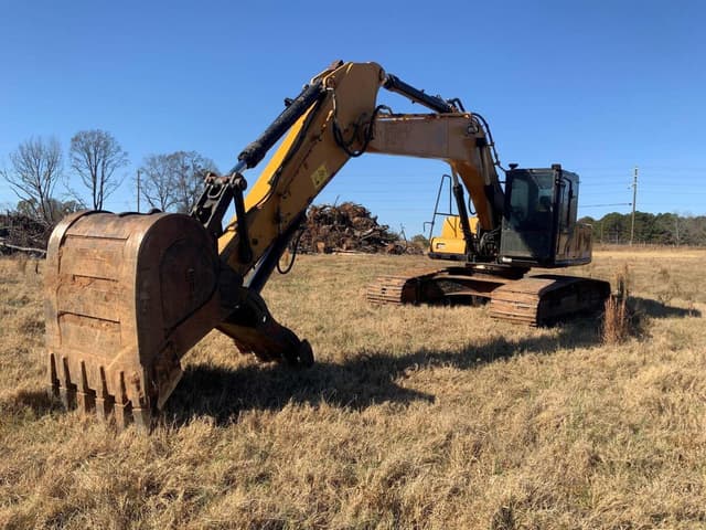 Image of SANY SY235CLC equipment image 1