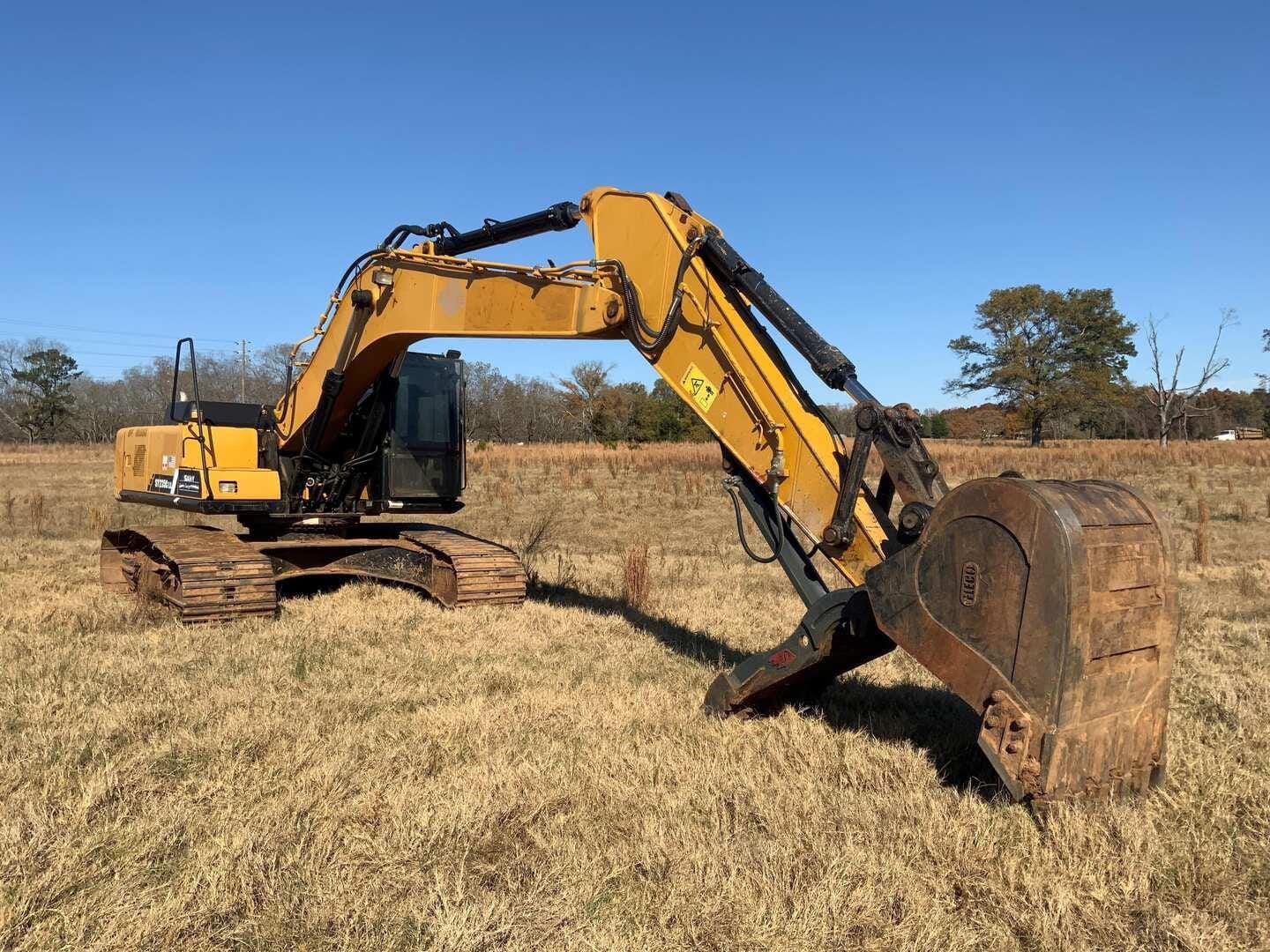 2016 SANY SY235CLC Equipment Image0