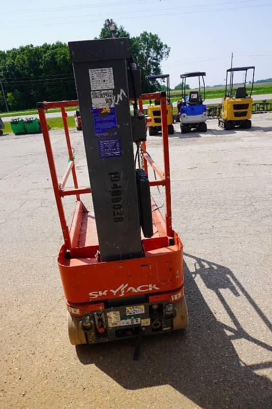 Image of Sky Jack SJ12 equipment image 2
