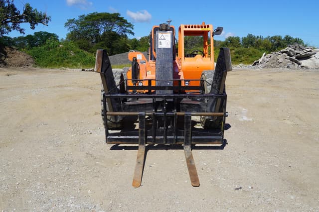 Image of Skytrak 10054 equipment image 3