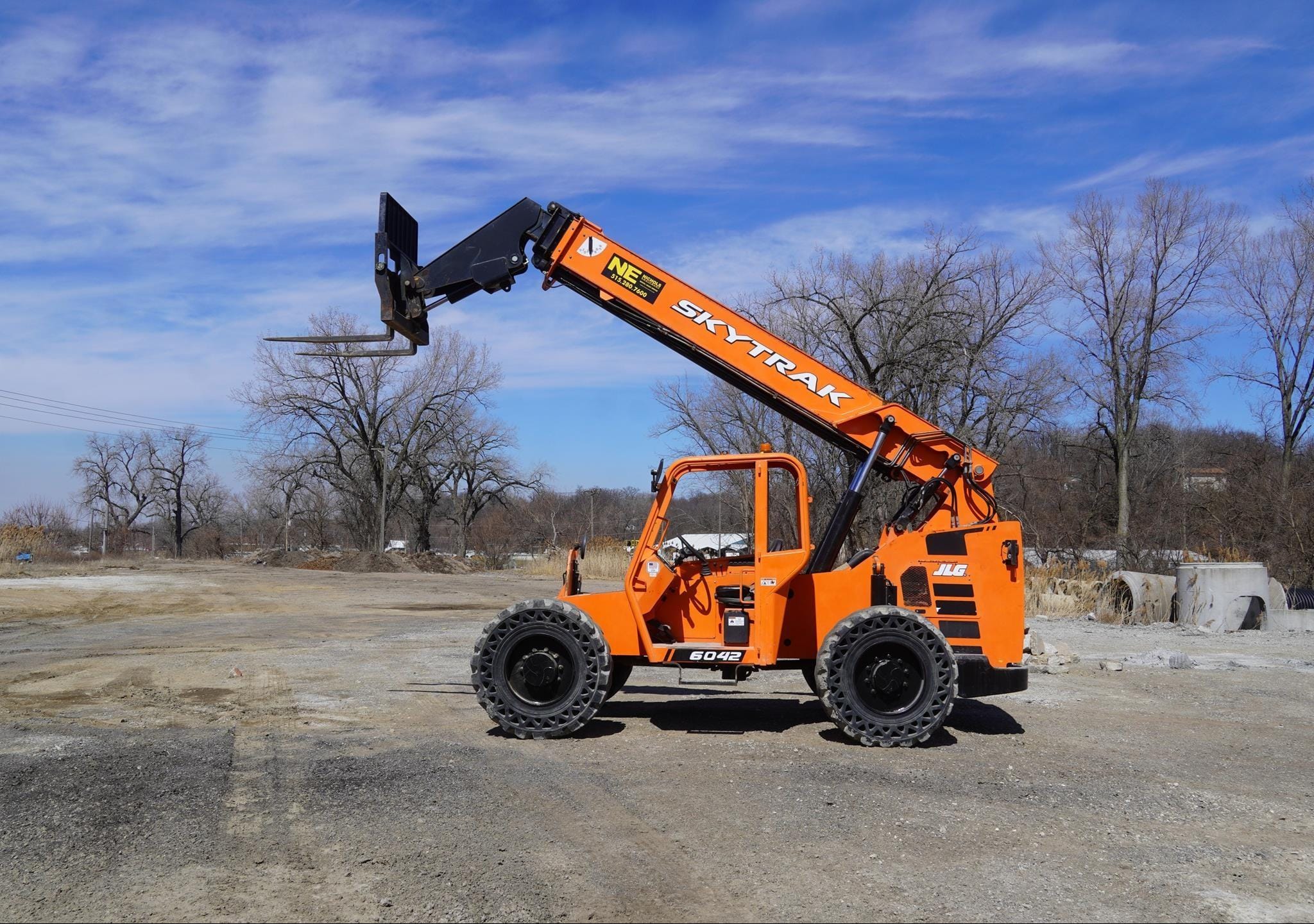 2016 Skytrak 6042 Equipment Image0