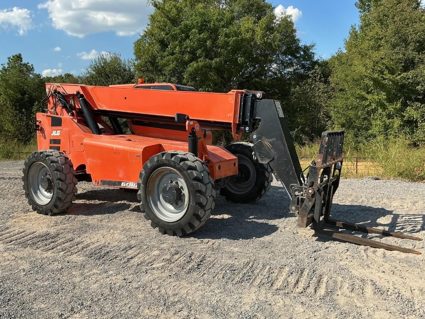 2016 Skytrak 6042 Equipment Image0