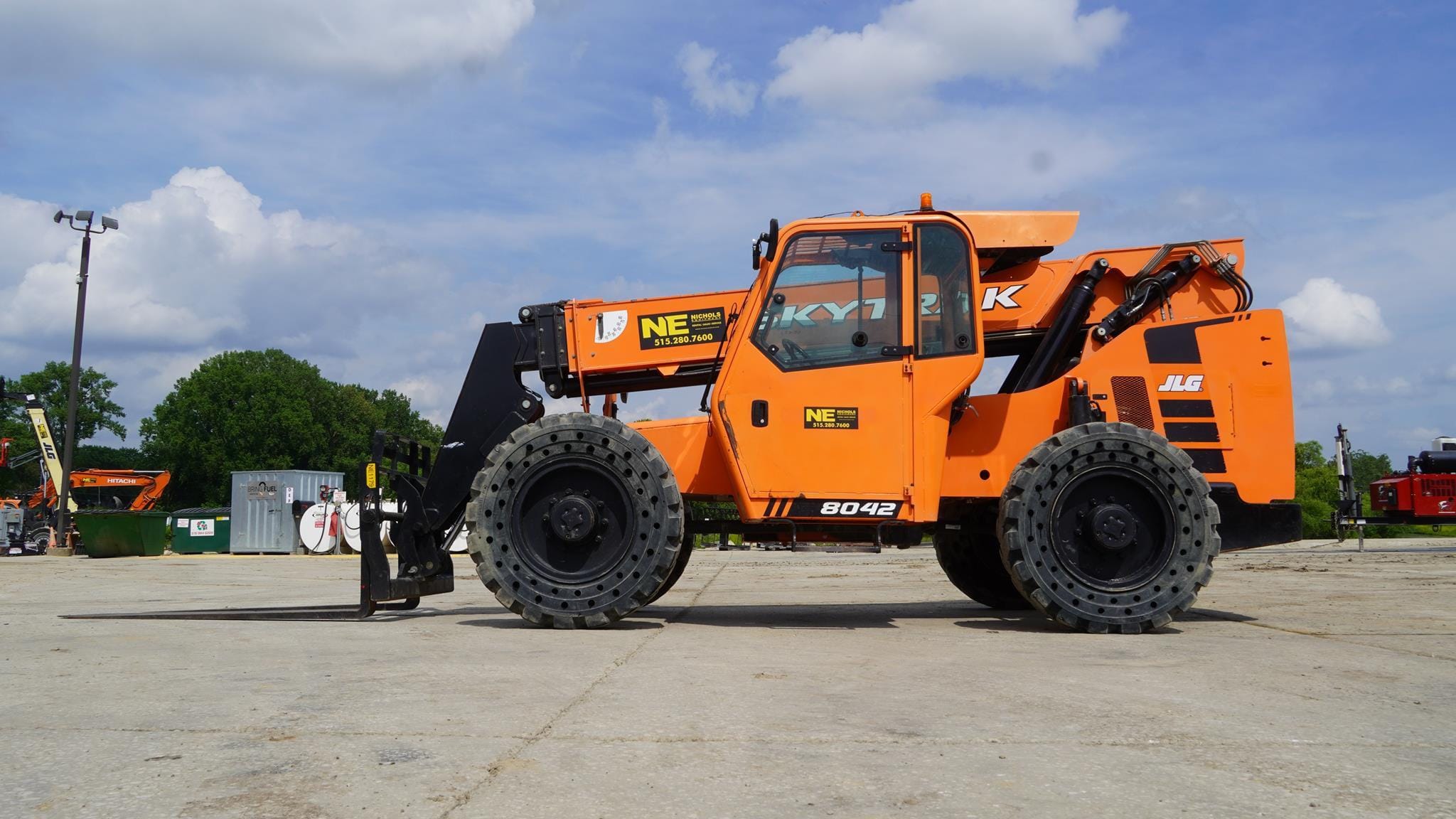 2016 Skytrak 8042 Equipment Image0