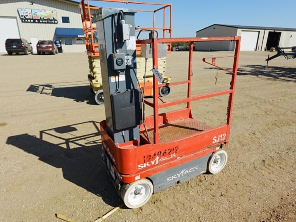 2016 Sky Jack SJ12 Equipment Image0