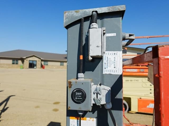 Image of Sky Jack SJ12 equipment image 4