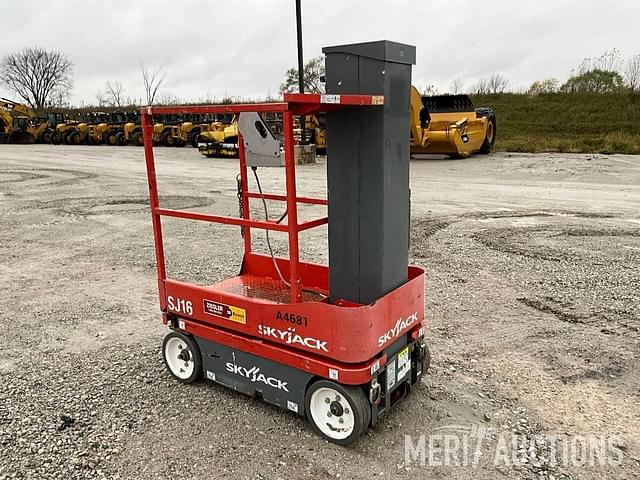 Image of Sky Jack SJ16 equipment image 1