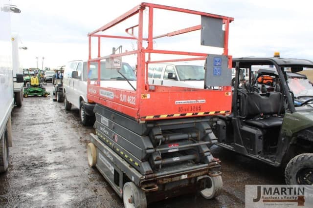 Image of Sky Jack SJ4632 equipment image 1