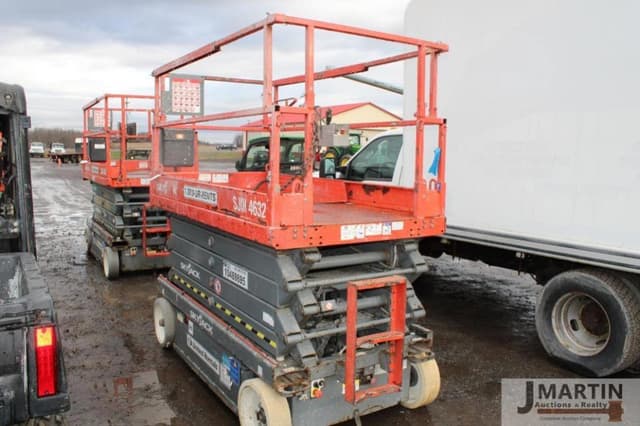 Image of Sky Jack SJ4632 equipment image 3