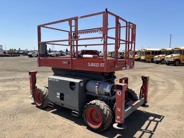 Image of Sky Jack SJ6832RT equipment image 3