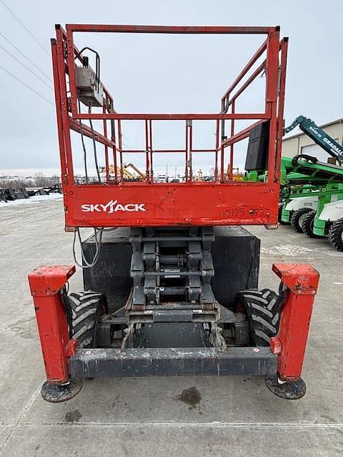 Image of Sky Jack SJ6832RT equipment image 3