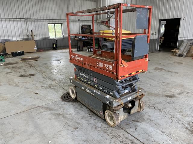Image of Sky Jack SJIII3219 equipment image 3