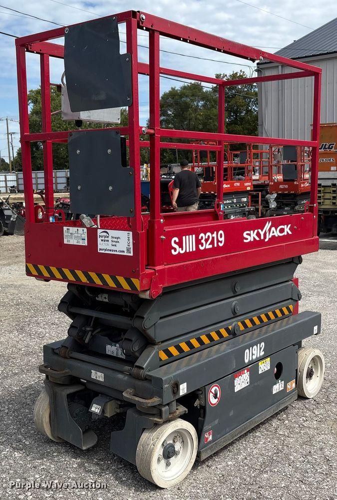 2016 Sky Jack SJIII3219 Equipment Image0