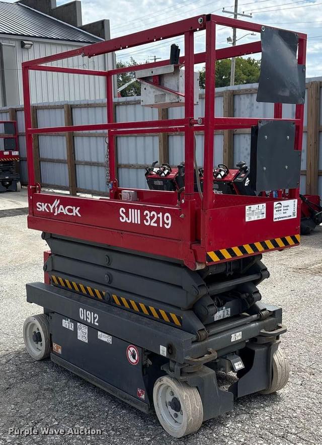 Image of Sky Jack SJIII3219 equipment image 2