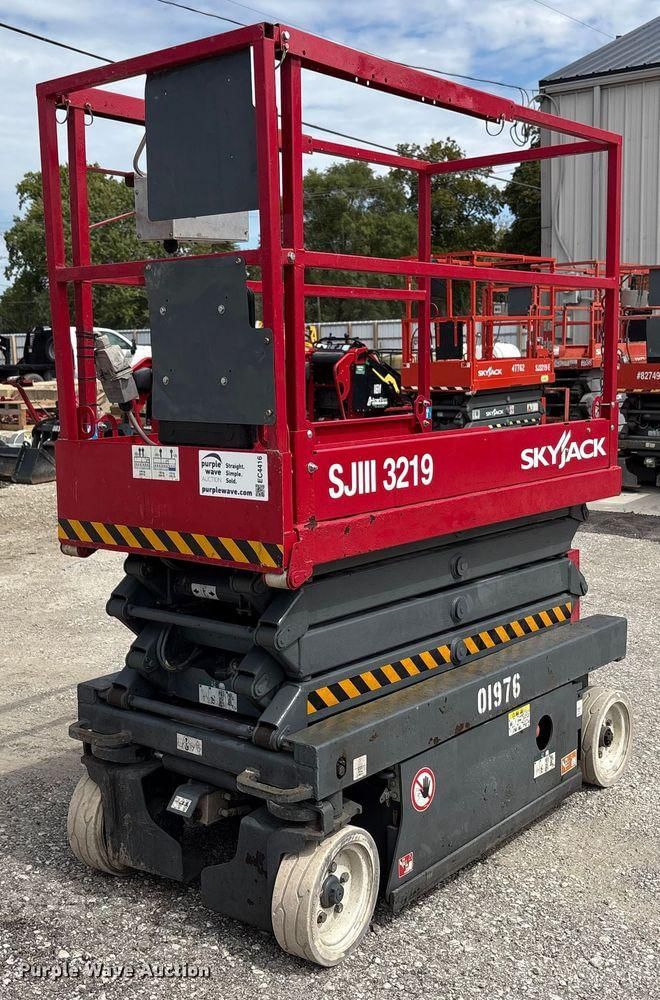 2016 Sky Jack SJIII3219 Equipment Image0