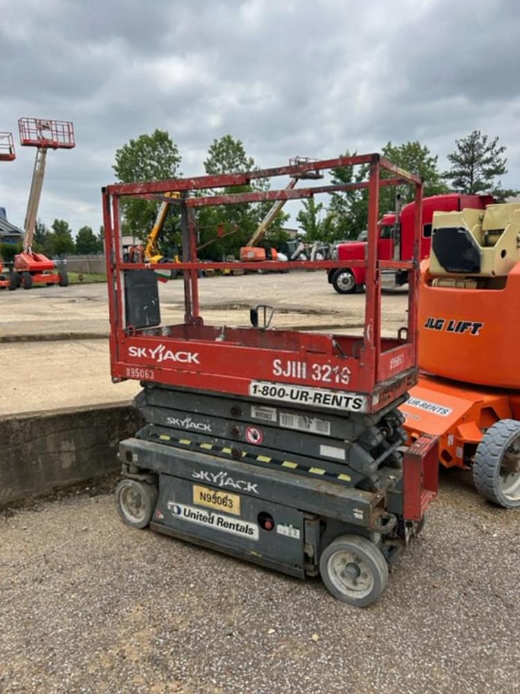 2016 Sky Jack SJIII3219 Equipment Image0