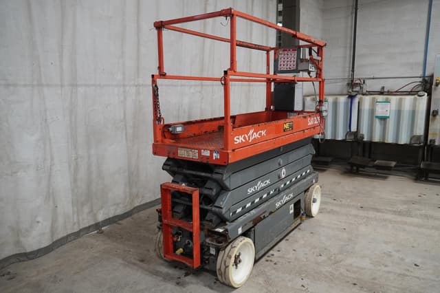 Image of Sky Jack SJIII3226 equipment image 1