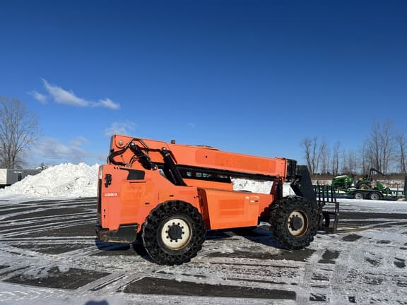 Image of Skytrak 6042 equipment image 2