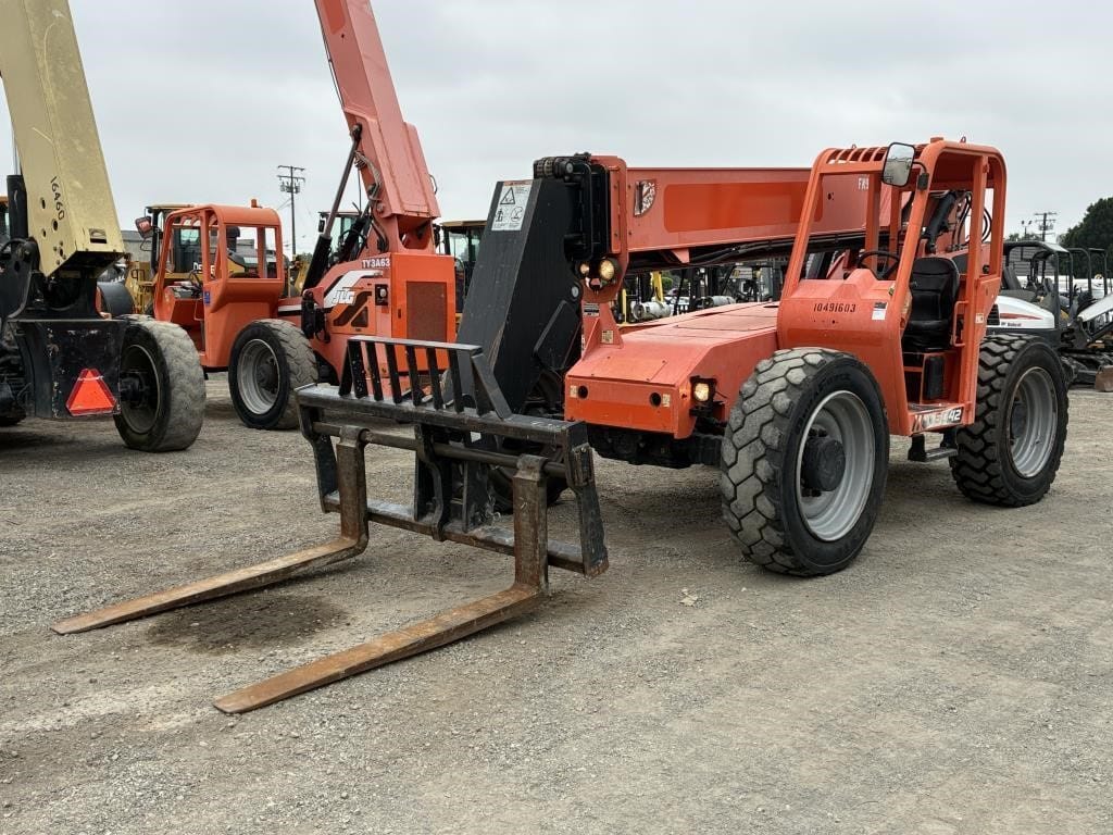 2016 Skytrak 6042 Equipment Image0