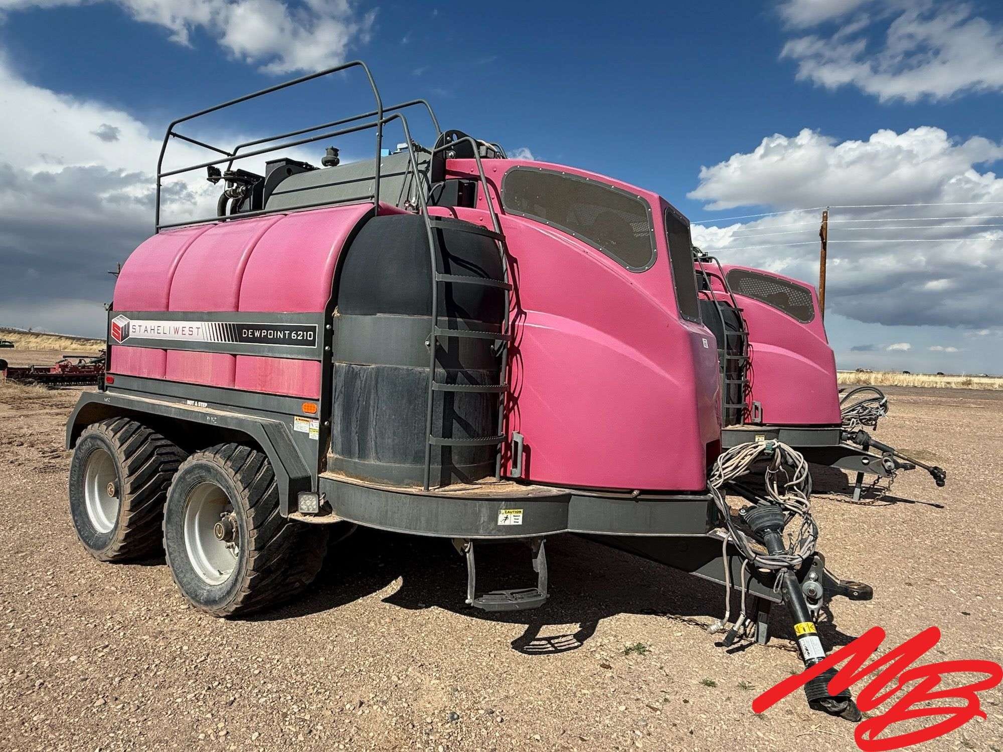 2016 Staheli West DewPoint 6210 Equipment Image0