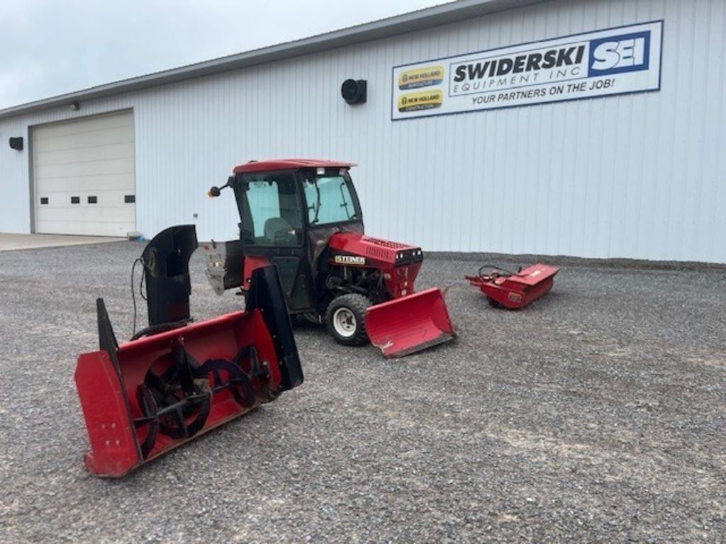 2016 Steiner 440 Equipment Image0