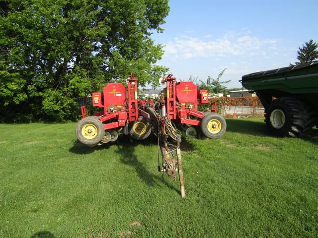 Image of Sunflower 9421-25 equipment image 1