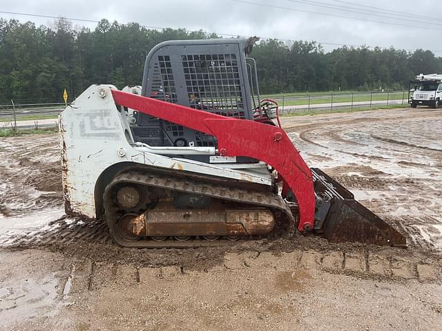 Image of Takeuchi TL10 equipment image 3