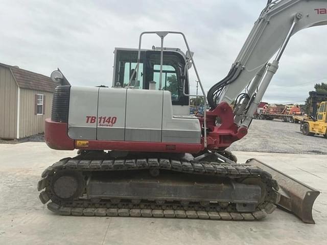 Image of Takeuchi TB1140 equipment image 4