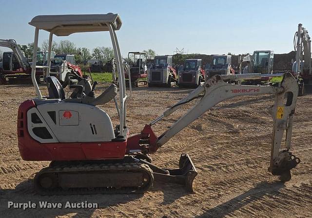 Image of Takeuchi TB216 equipment image 3