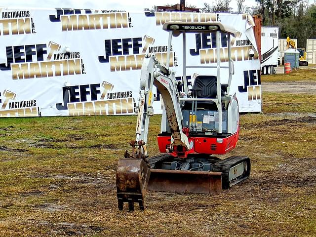 Image of Takeuchi TB216 equipment image 1