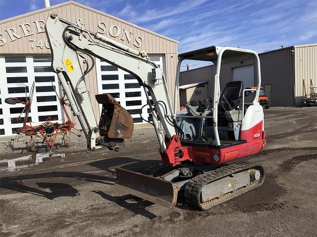 Image of Takeuchi TB230 equipment image 3