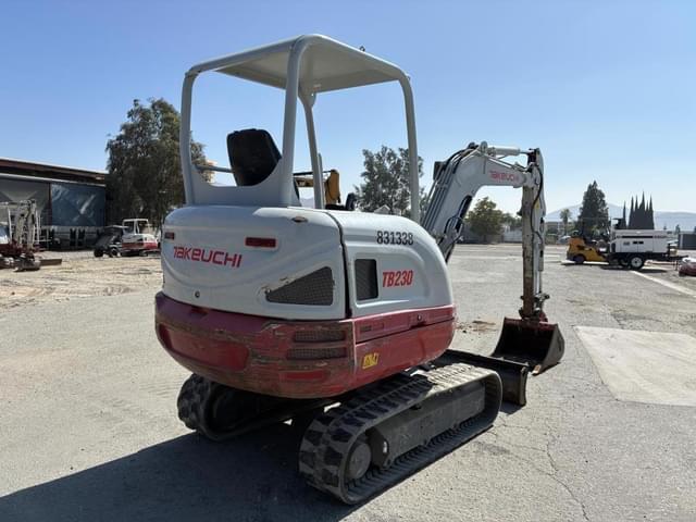 Image of Takeuchi TB230 equipment image 2