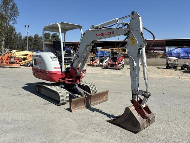 Image of Takeuchi TB230 equipment image 1